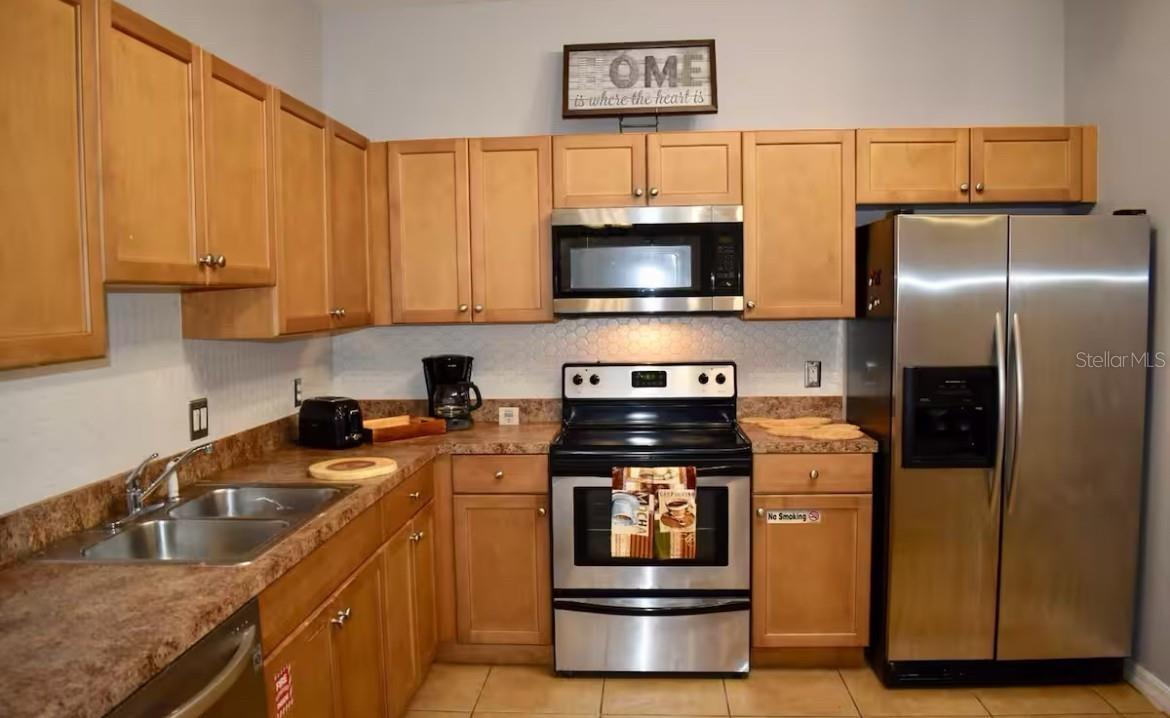Image 5 of 19 For 3133 Sun Lake Court A