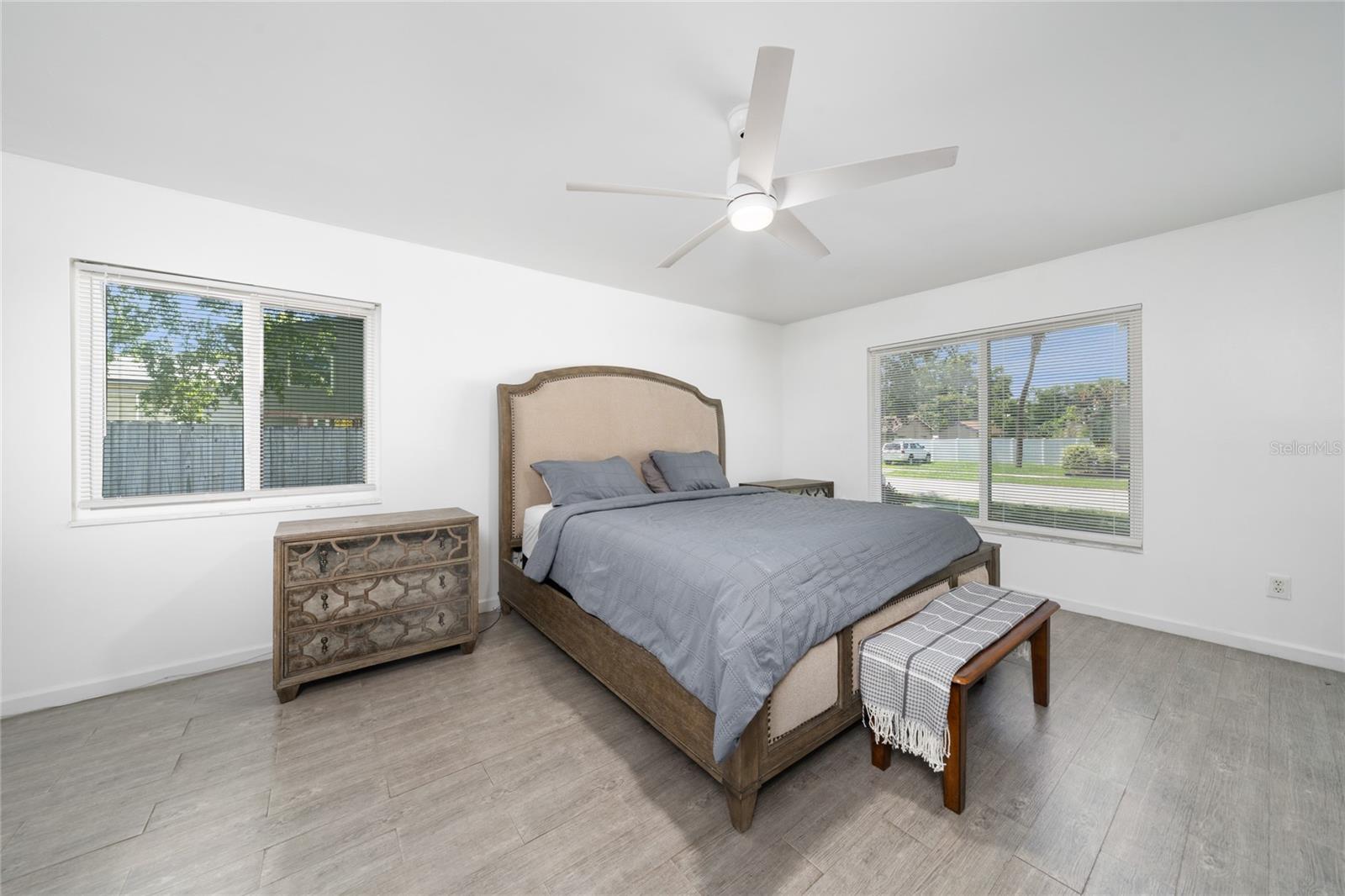 Image 11 of 33 For 8442 Cedar Cove Drive