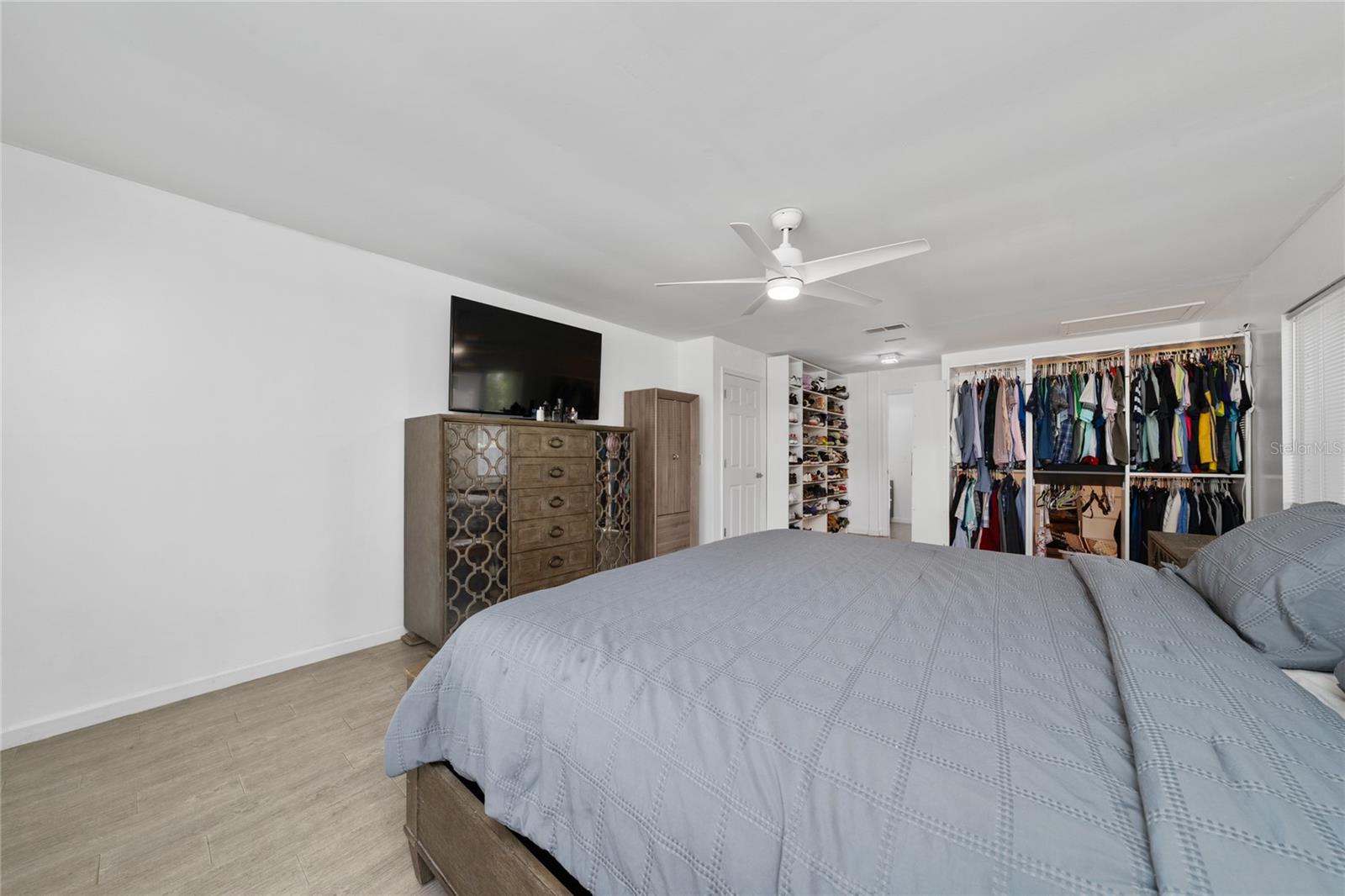 Image 12 of 33 For 8442 Cedar Cove Drive