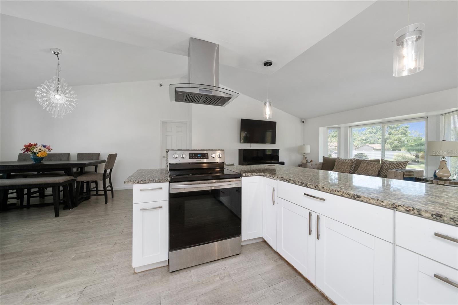 Image 9 of 33 For 8442 Cedar Cove Drive