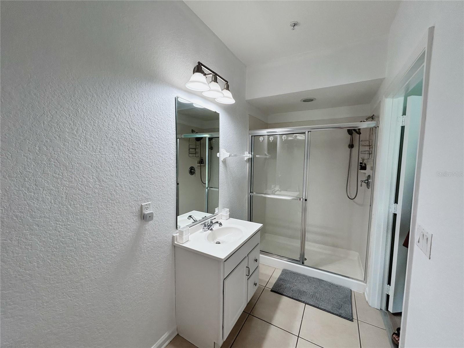 Image 13 of 32 For 4830 Tidecrest Avenue 183