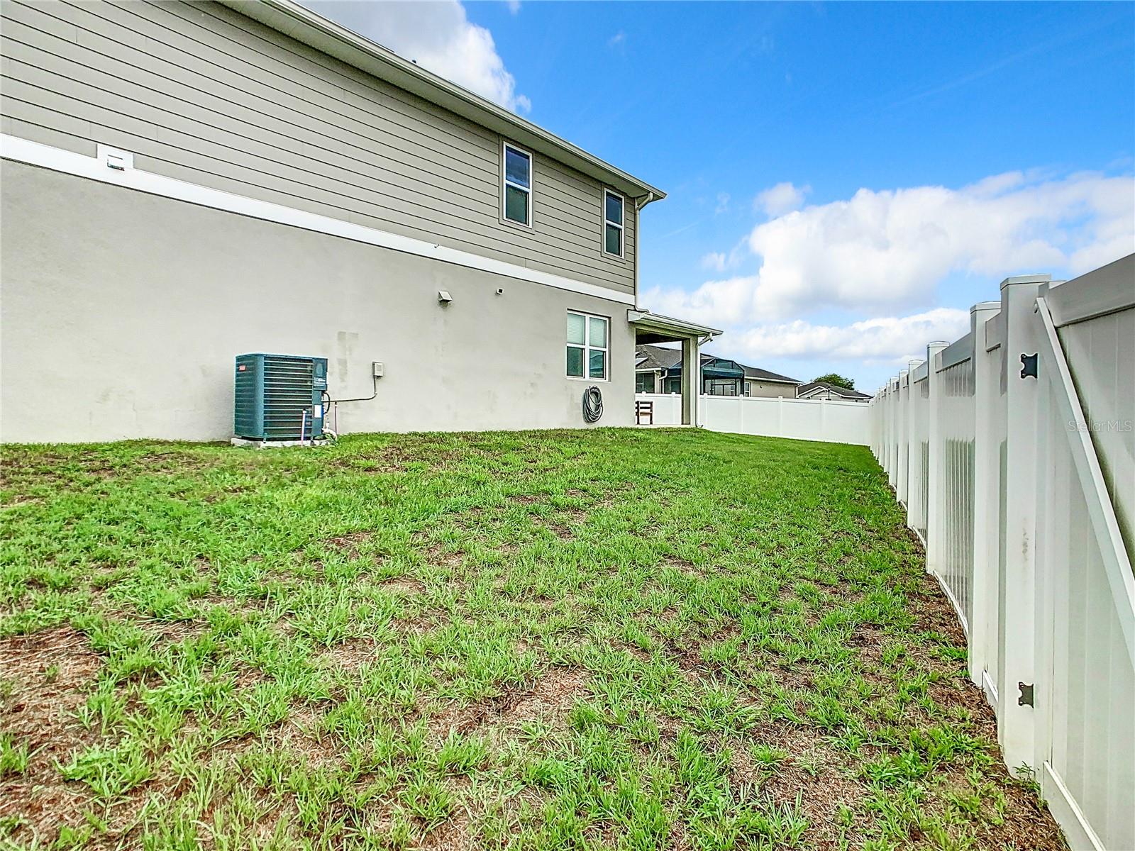 Image 67 of 79 For 592 Lake Smart Boulevard