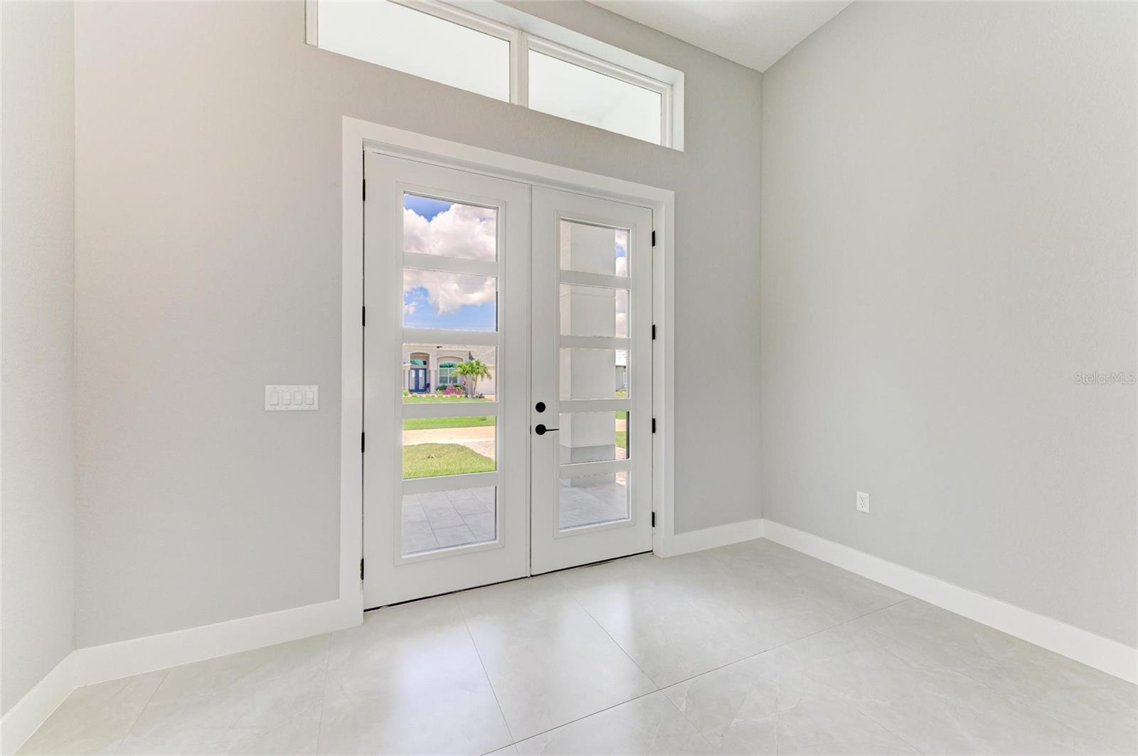 Image 10 of 54 For 8147 Tracy Circle