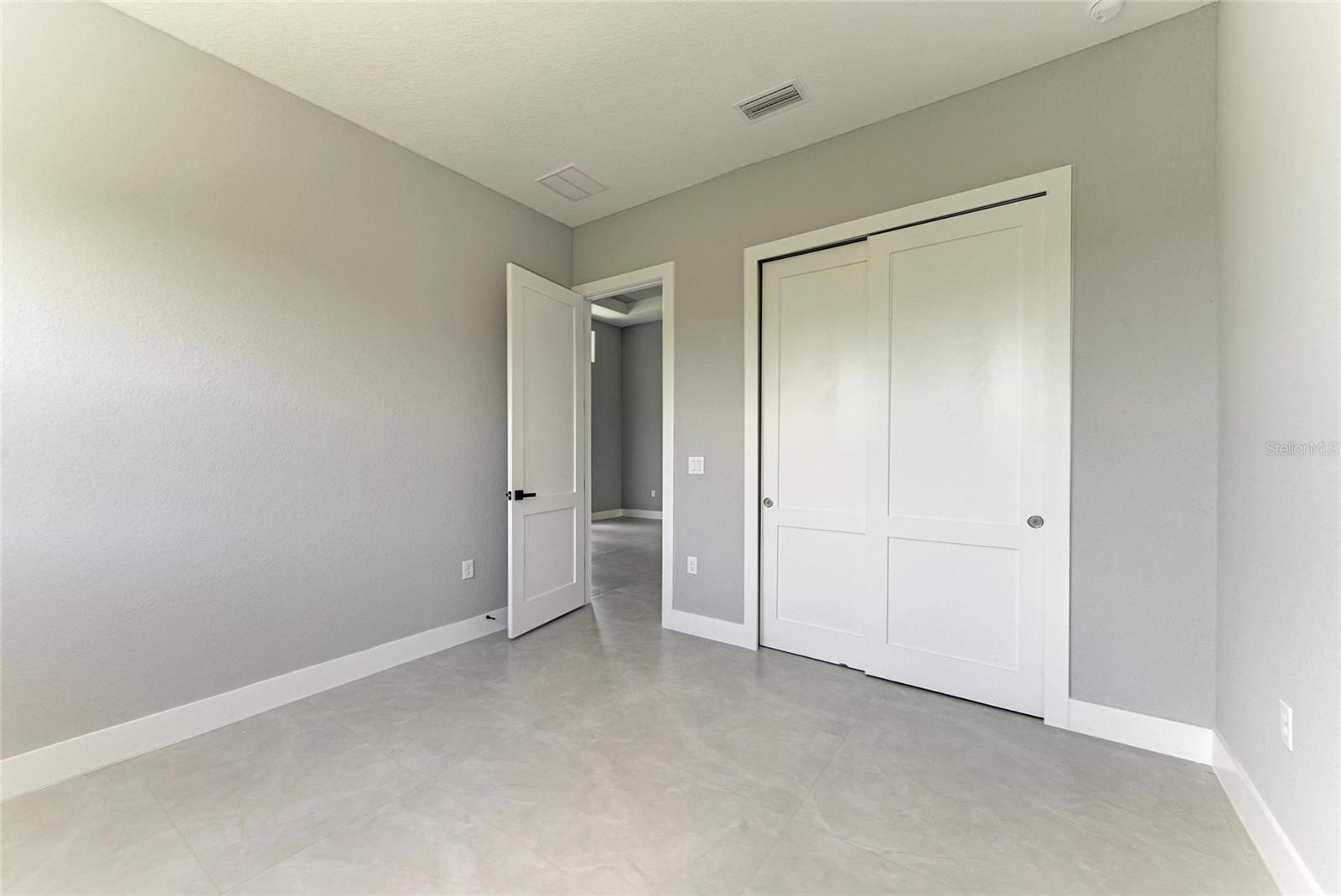 Image 17 of 54 For 8147 Tracy Circle