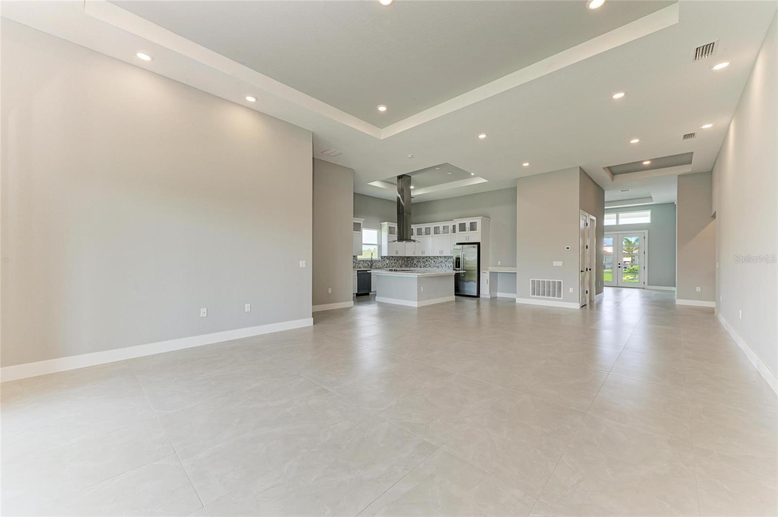 Image 34 of 54 For 8147 Tracy Circle