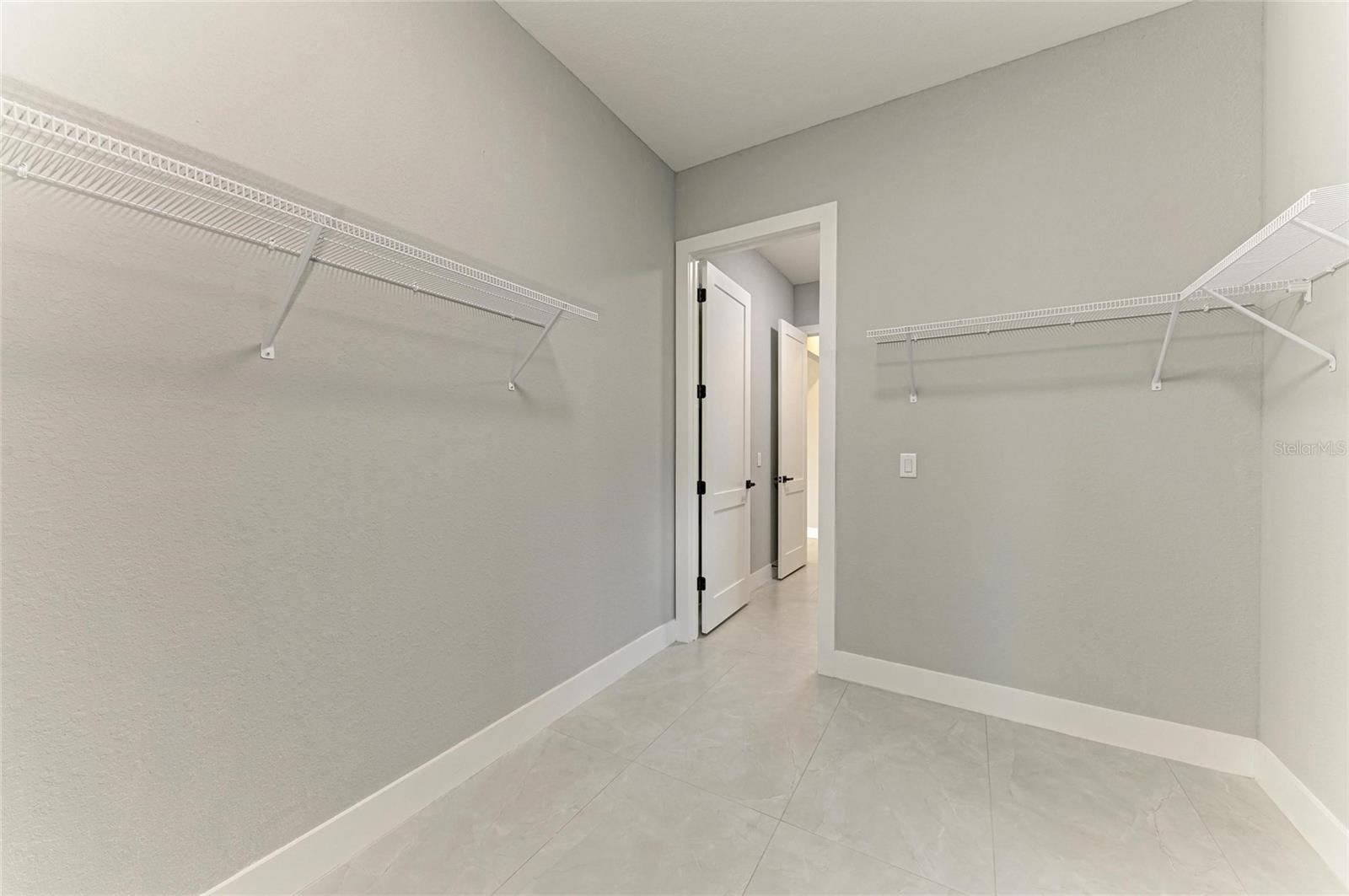 Image 44 of 54 For 8147 Tracy Circle
