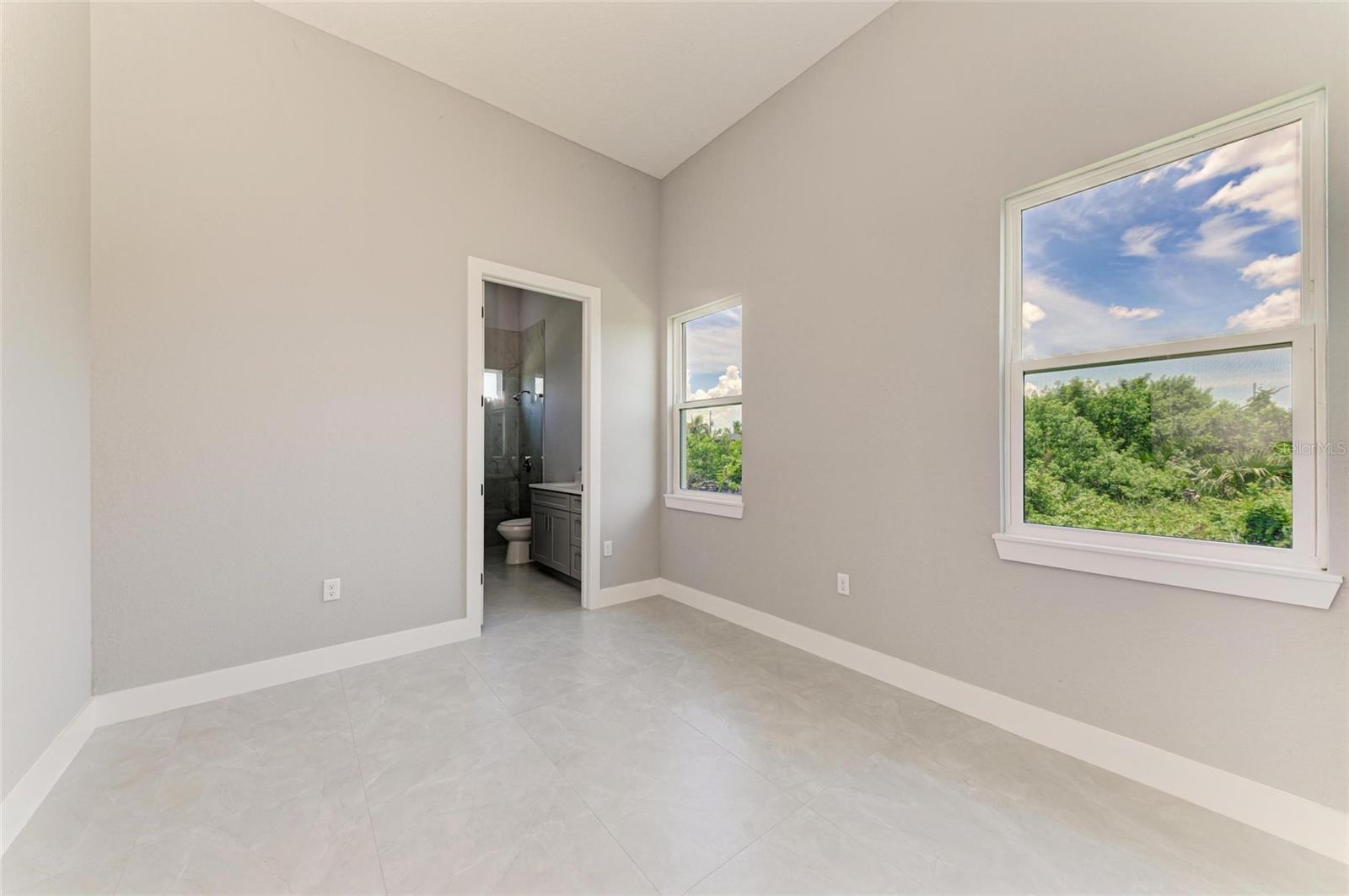 Image 47 of 54 For 8147 Tracy Circle