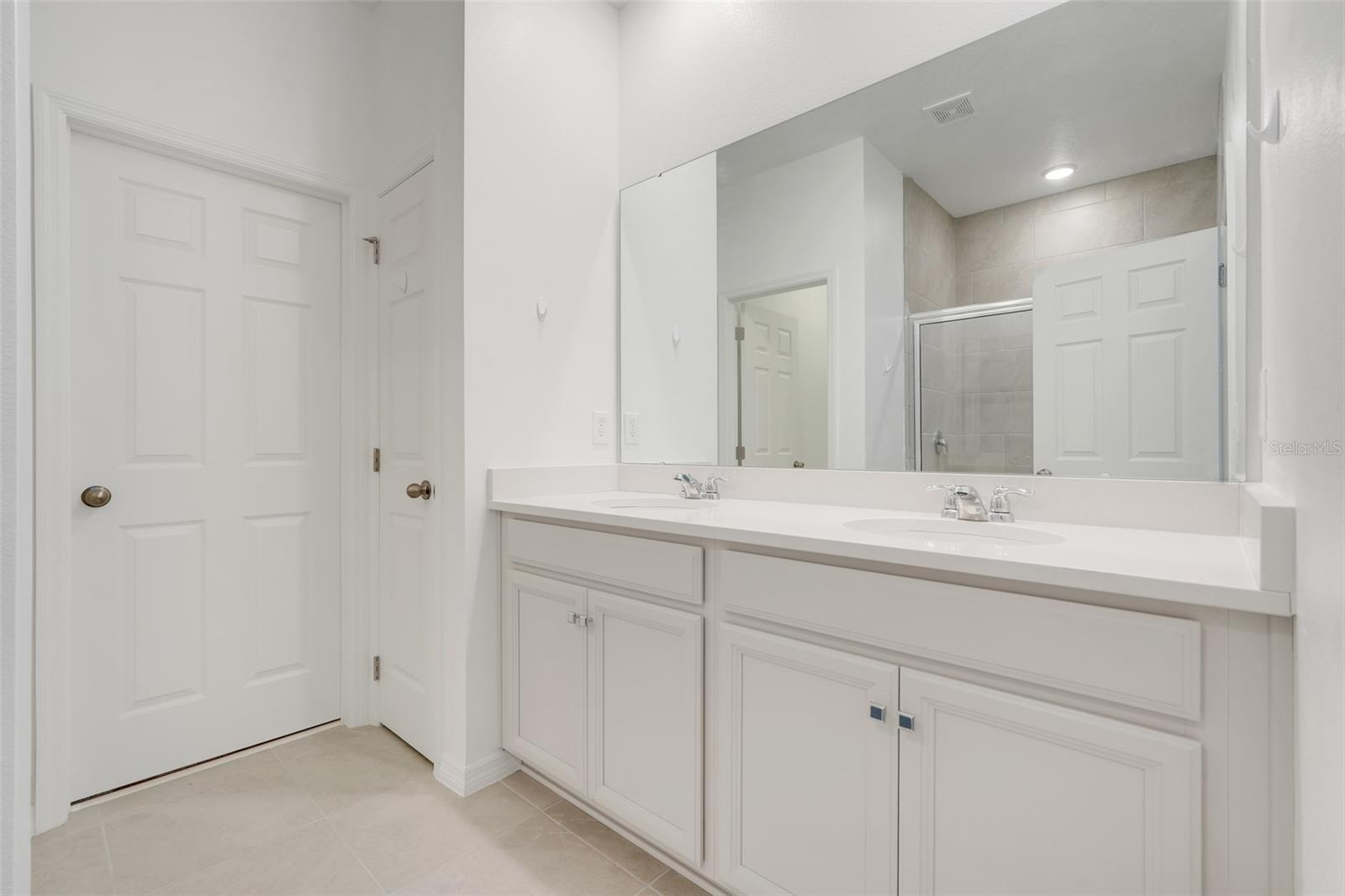 Image 19 of 43 For 2585 Royal Jasmine Court