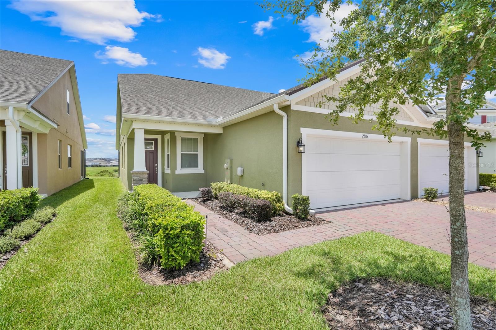 Image 2 of 43 For 2585 Royal Jasmine Court