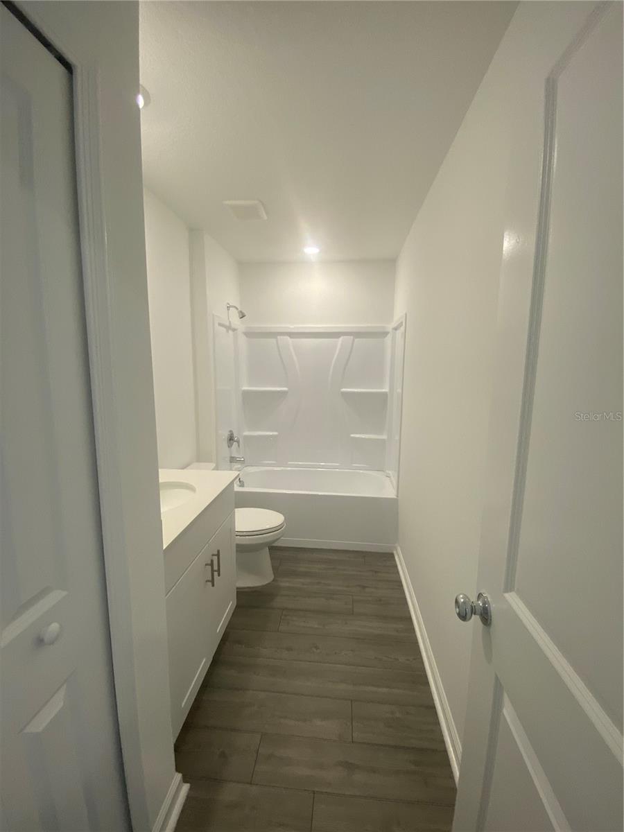 Image 22 of 43 For 4552 84 Street