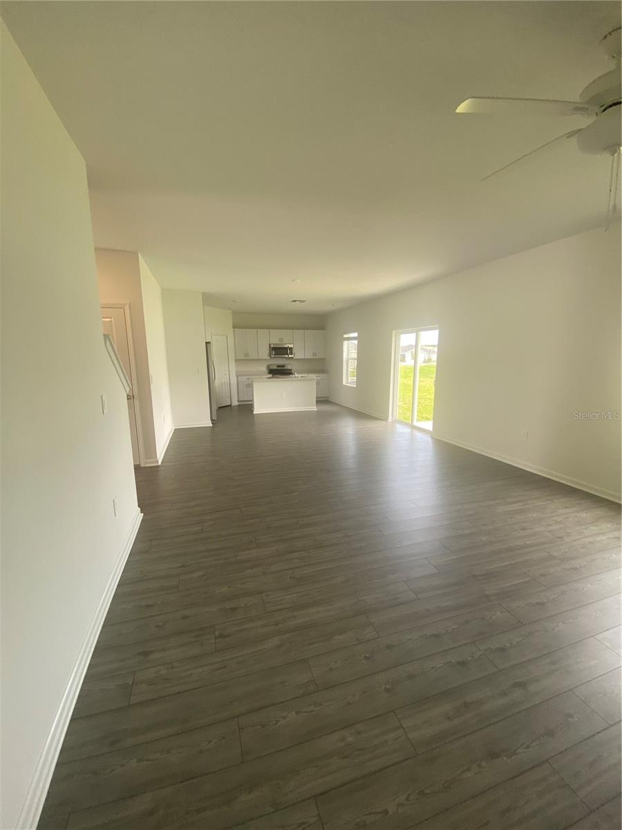 Image 4 of 43 For 4552 84 Street