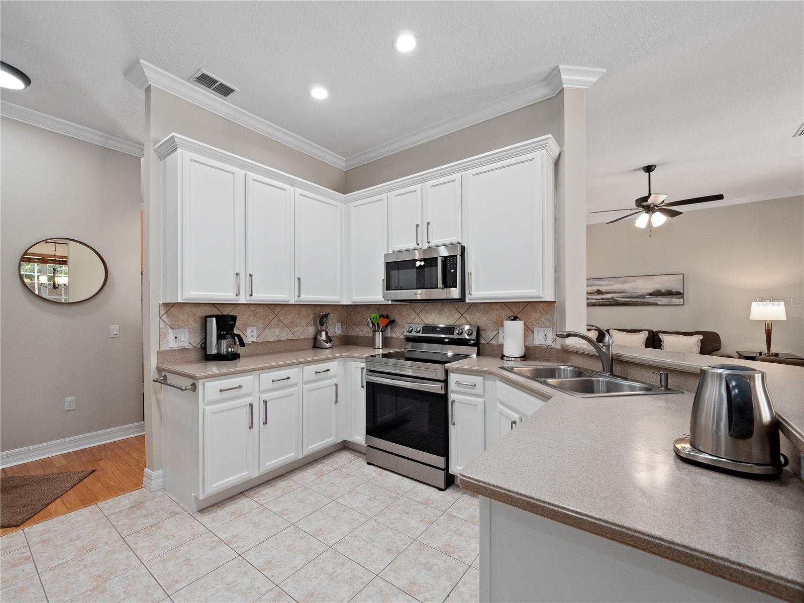 Image 25 of 69 For 7955 Sea Pearl Circle