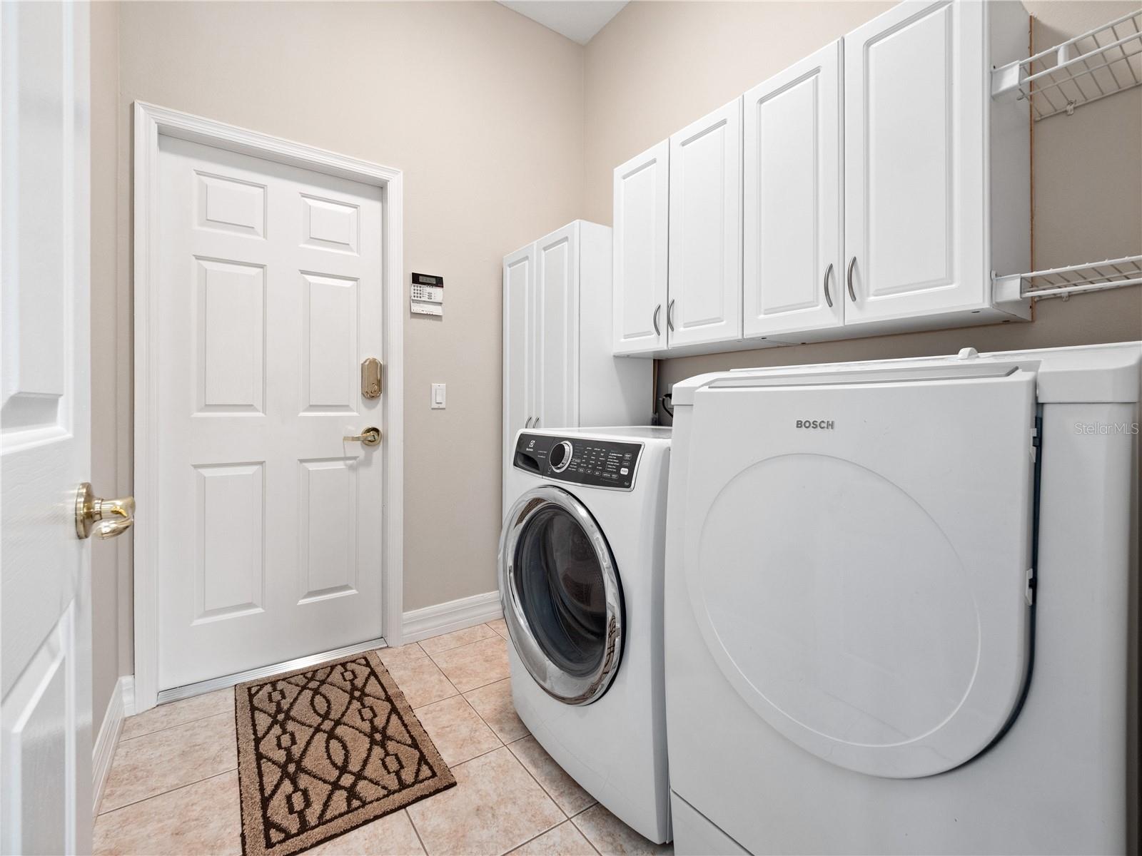 Image 54 of 69 For 7955 Sea Pearl Circle