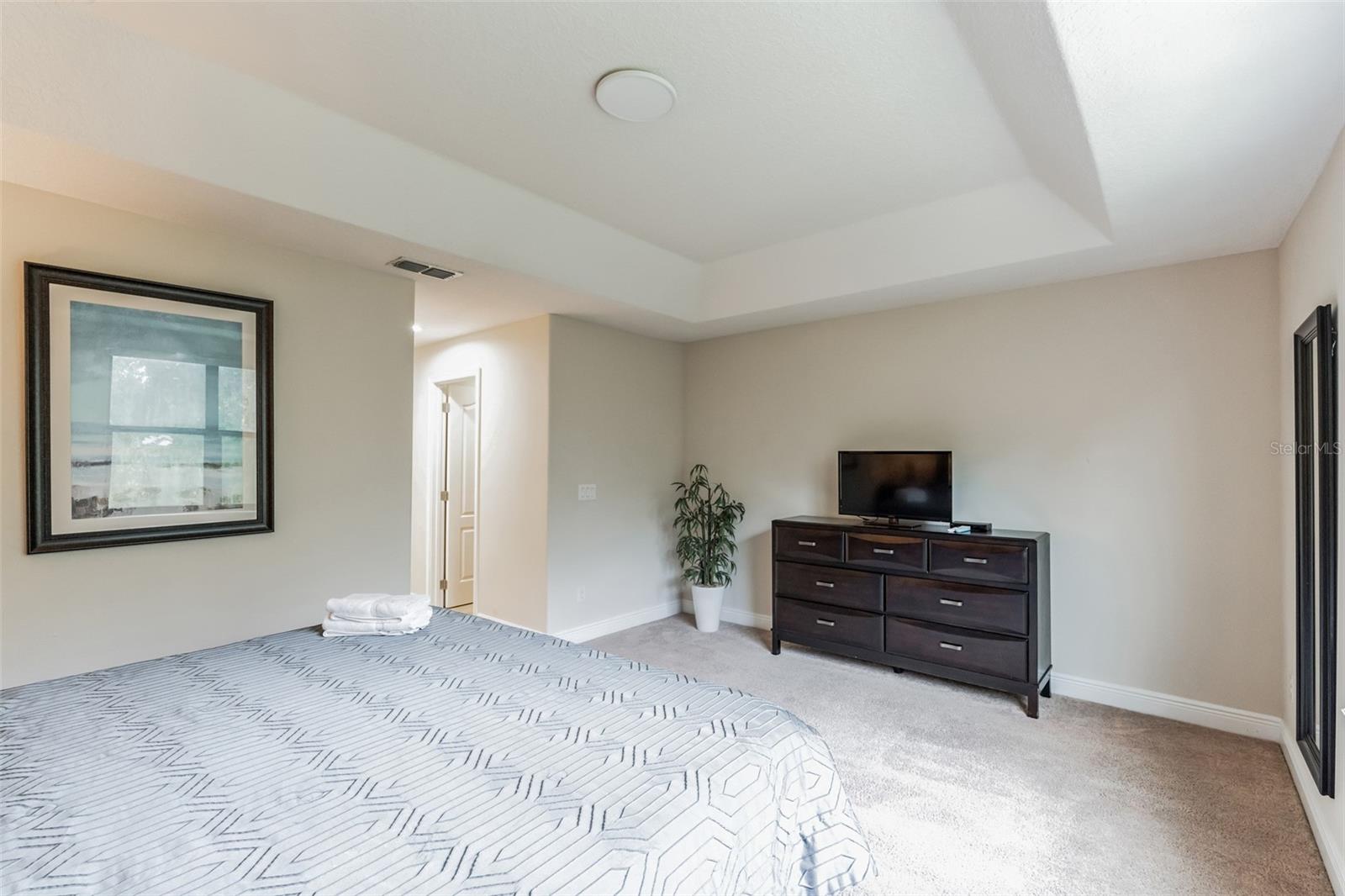 Image 17 of 30 For 8083 Brooksville Drive