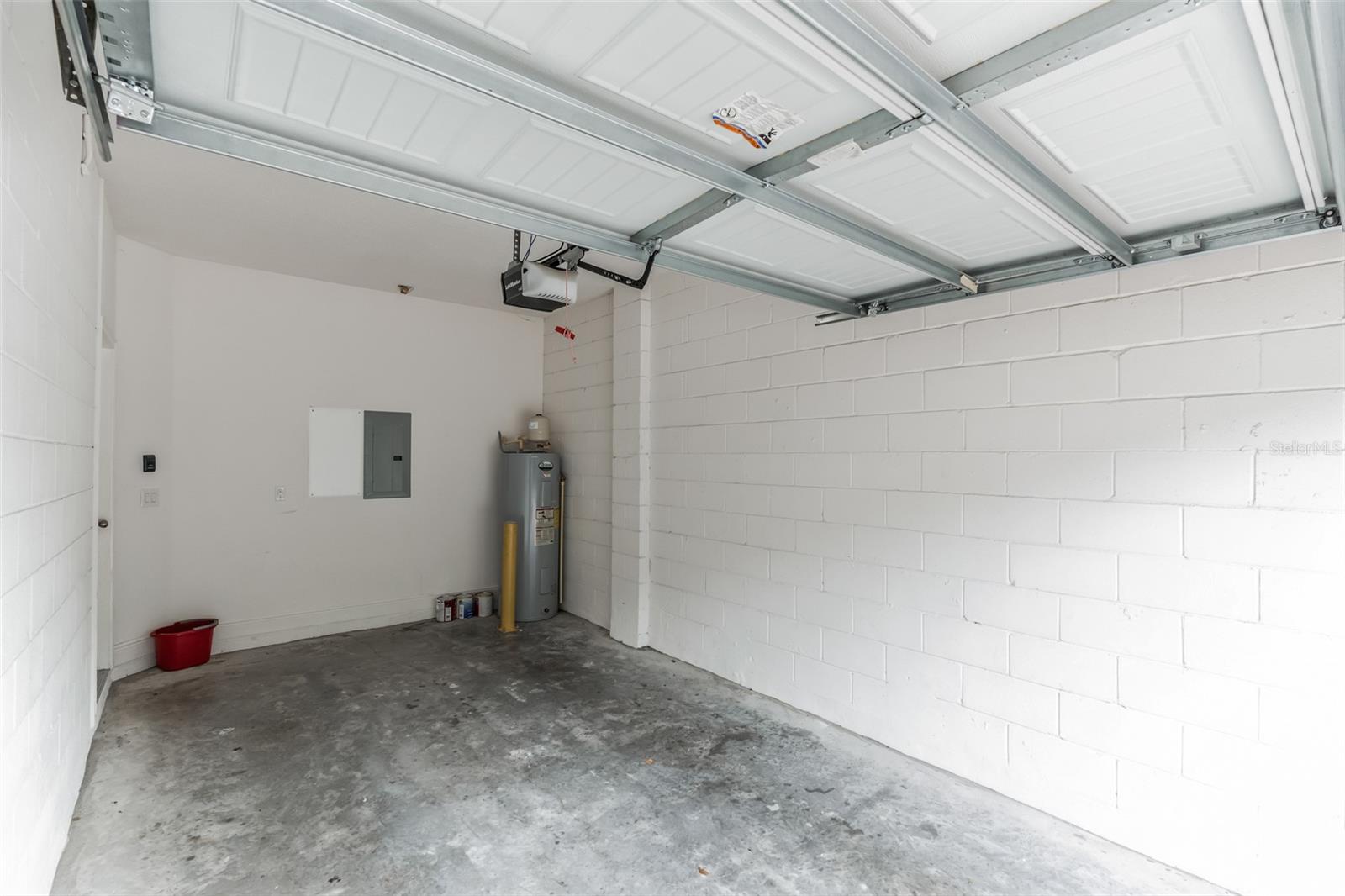 Image 24 of 30 For 8083 Brooksville Drive