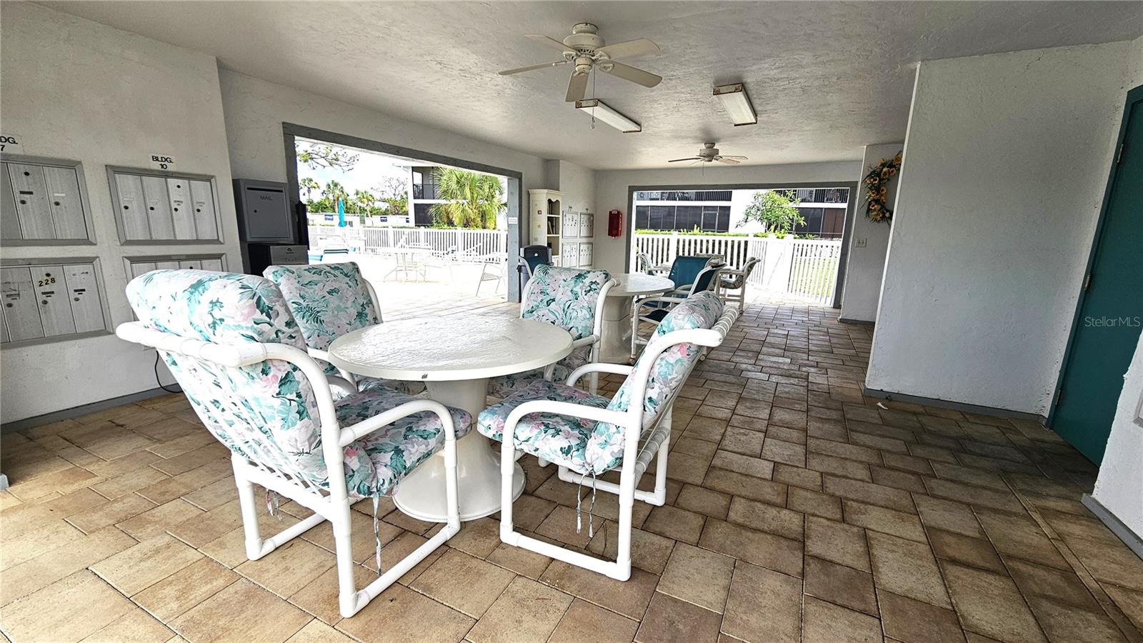 Image 23 of 31 For 6800 Placida Road 133