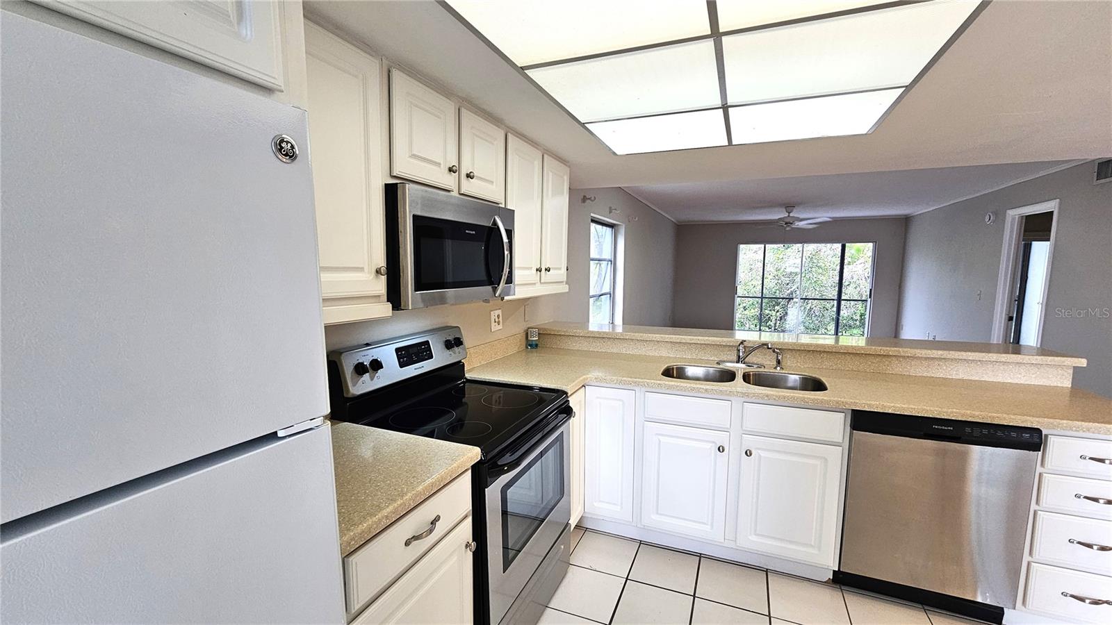 Image 6 of 31 For 6800 Placida Road 133