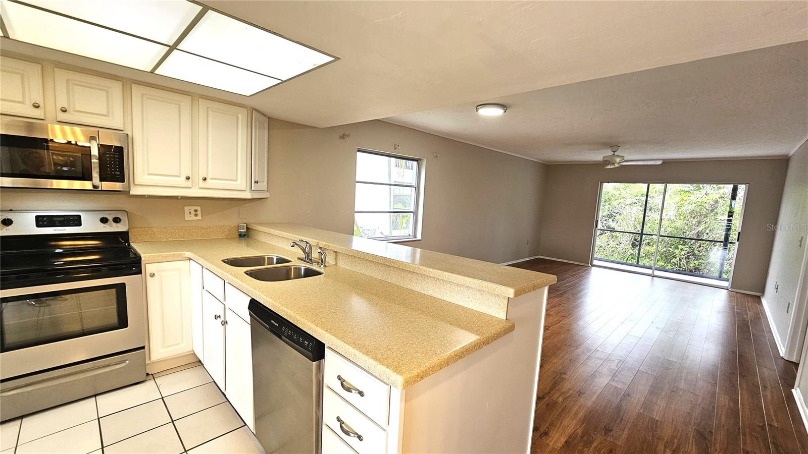 Image 8 of 31 For 6800 Placida Road 133