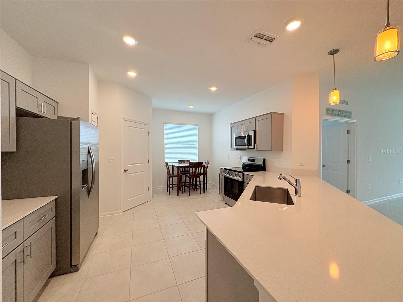 Image 10 of 33 For 1414 Deepwater Circle
