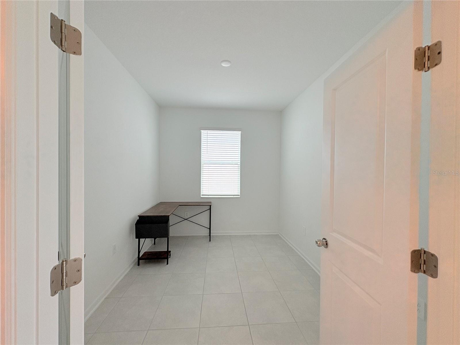 Image 7 of 33 For 1414 Deepwater Circle