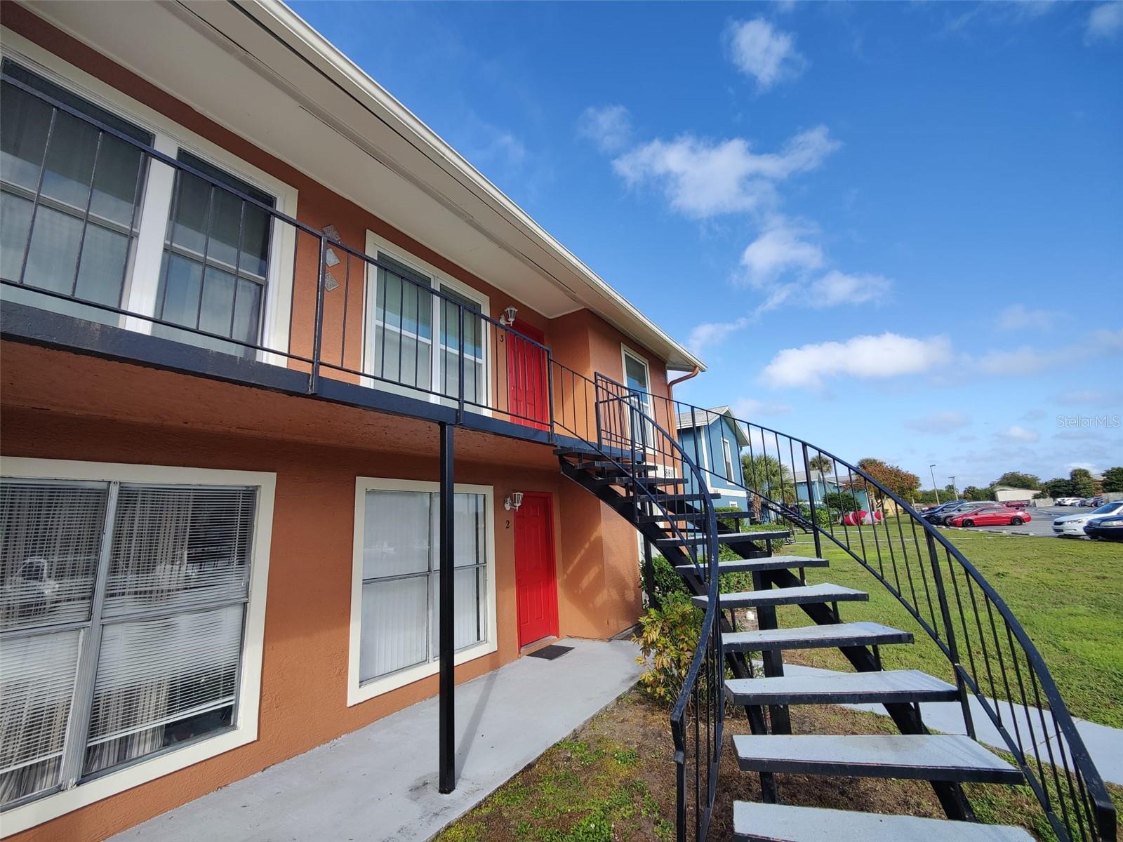 Image 2 of 30 For 1880 Caralee Boulevard 3