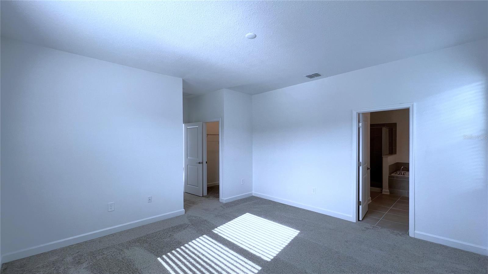 Image 17 of 37 For 3119 Camden Way
