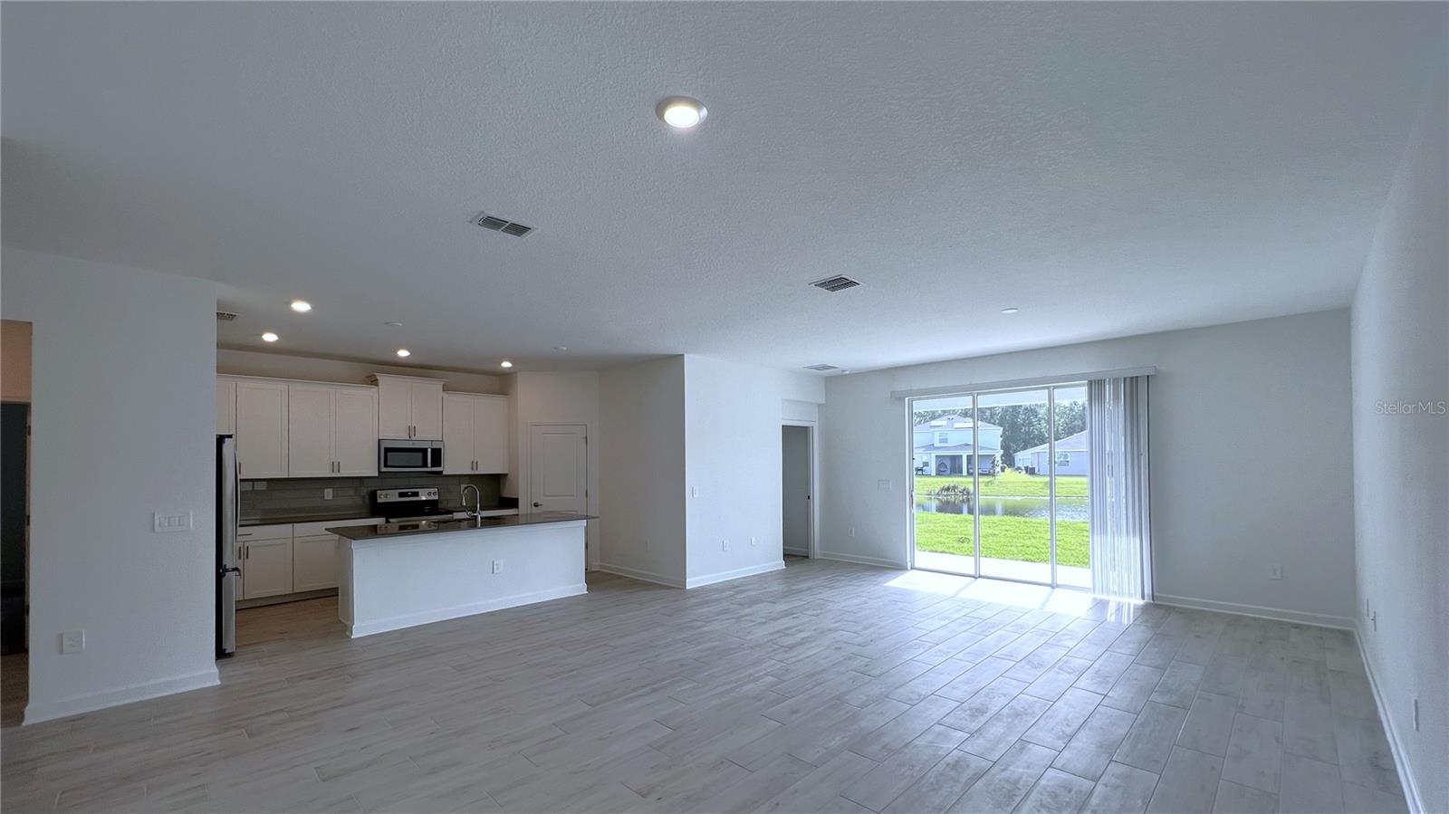 Image 4 of 37 For 3119 Camden Way