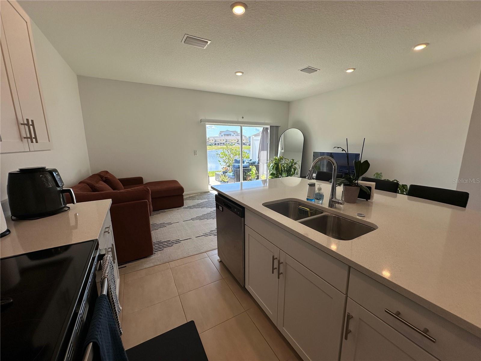 Image 10 of 23 For 15092 Ginetti Street