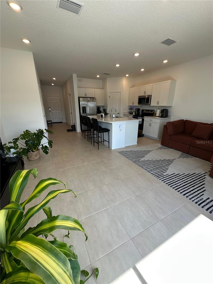 Image 12 of 23 For 15092 Ginetti Street