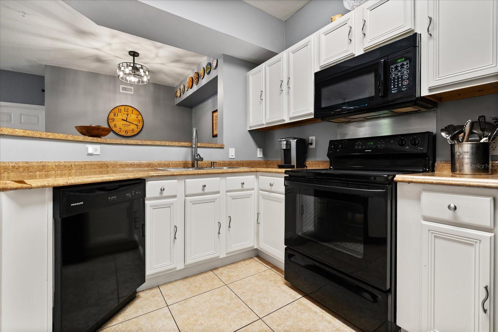 Image 11 of 29 For 3714 Palm Desert Lane 5314