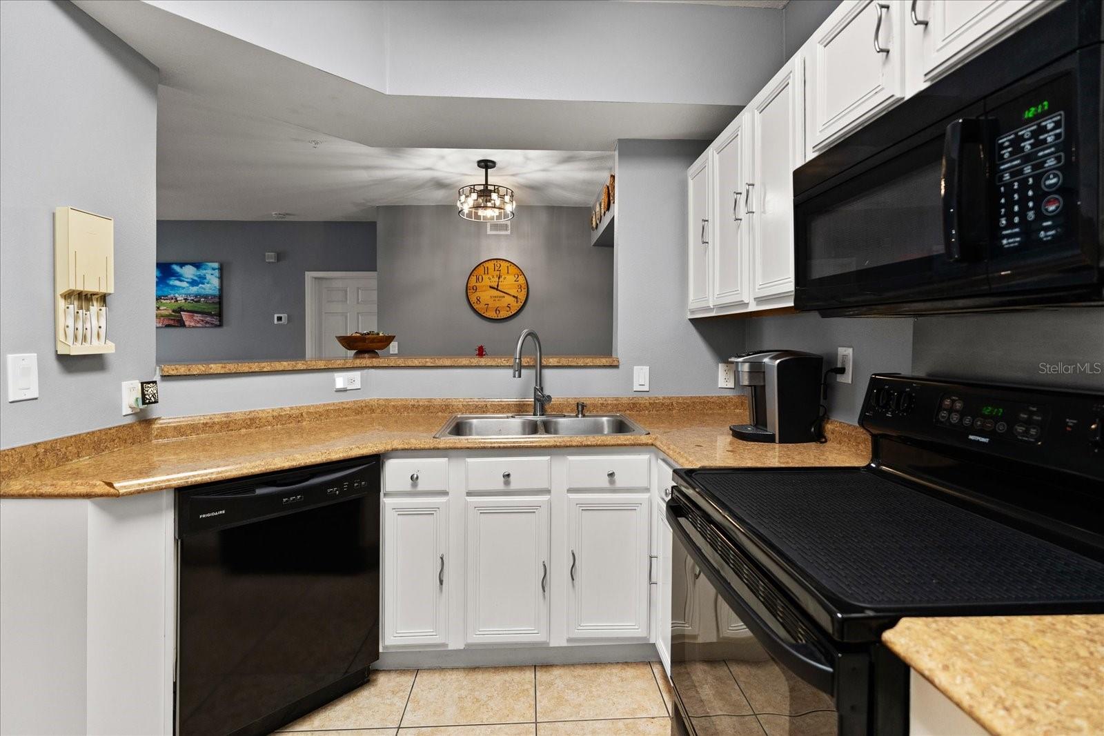 Image 12 of 29 For 3714 Palm Desert Lane 5314