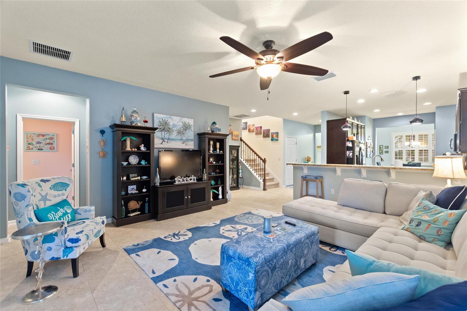 Image 12 of 57 For 525 Gunston Ct