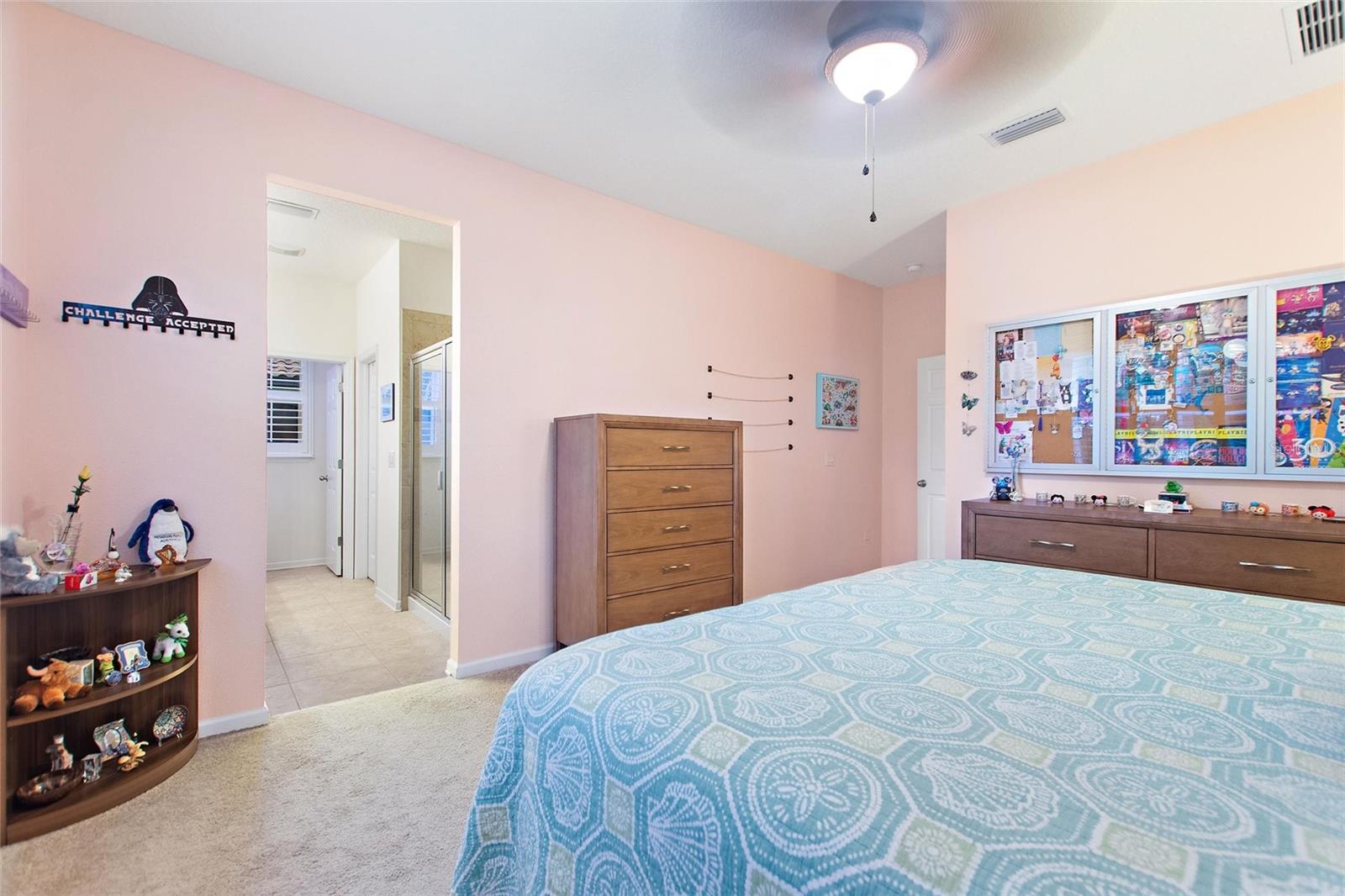 Image 16 of 57 For 525 Gunston Ct