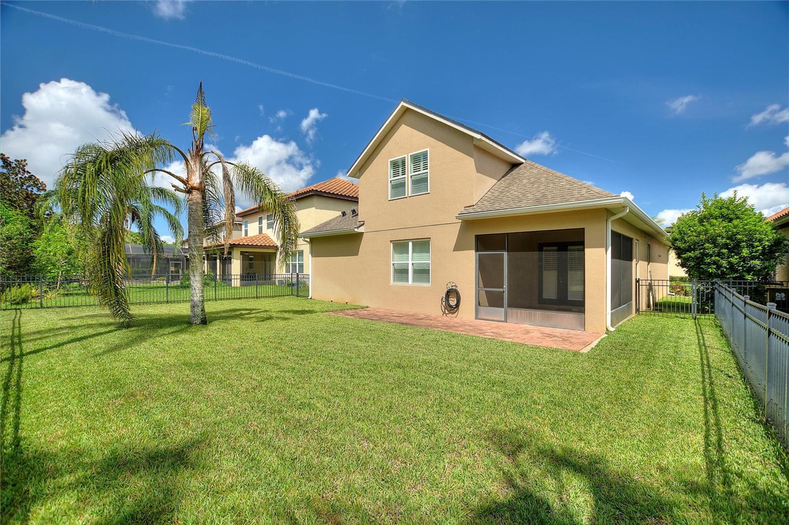 Image 33 of 57 For 525 Gunston Ct