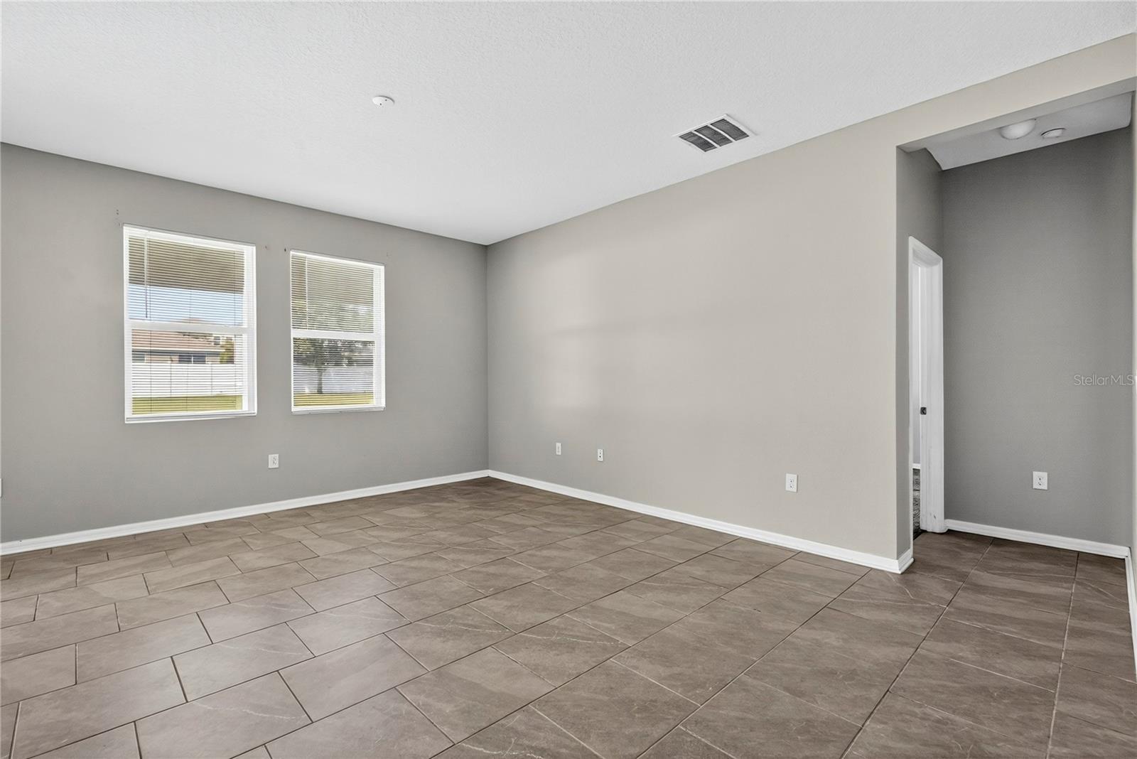 Image 17 of 26 For 3020 Sanderling Street