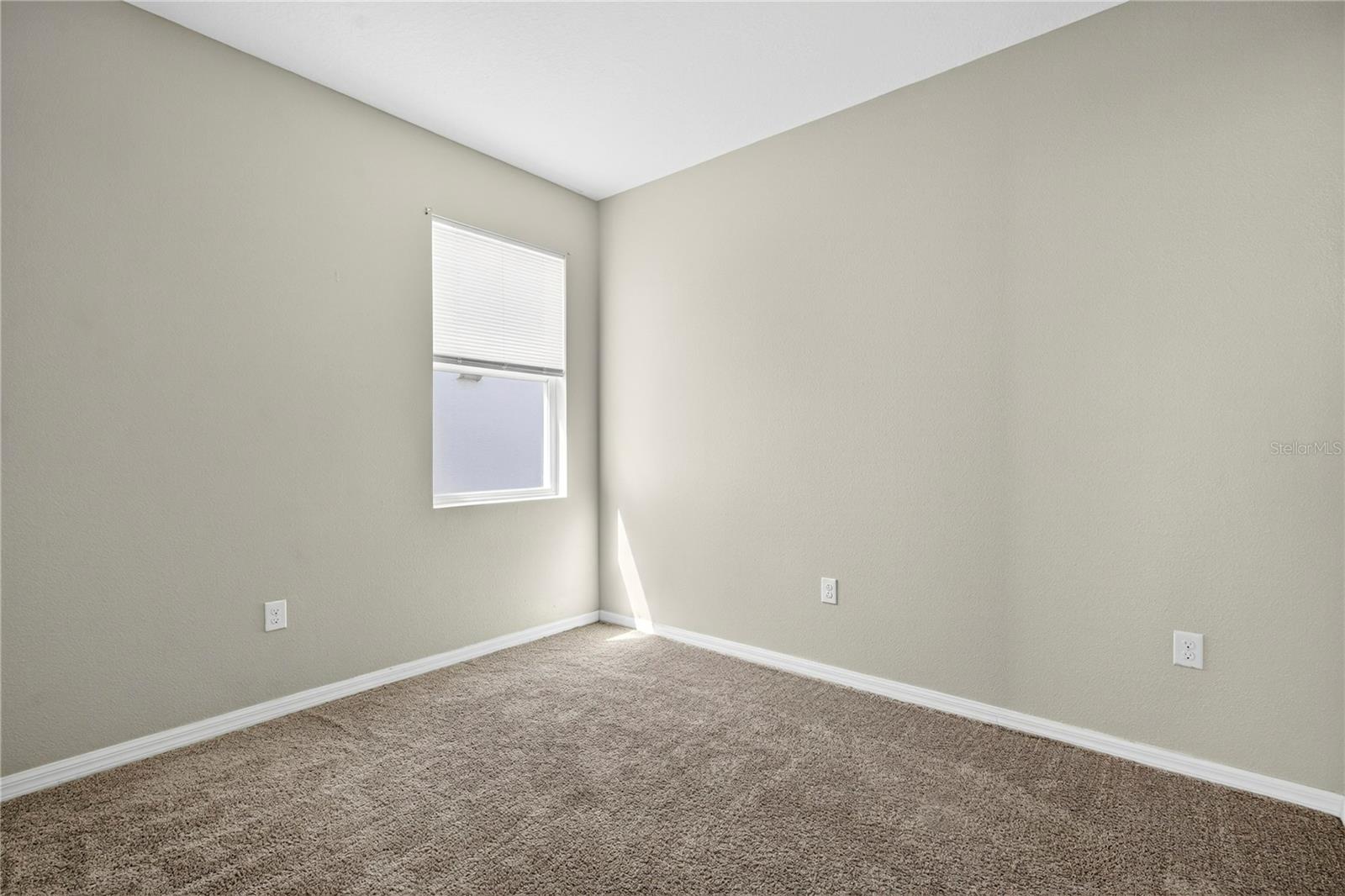 Image 21 of 26 For 3020 Sanderling Street