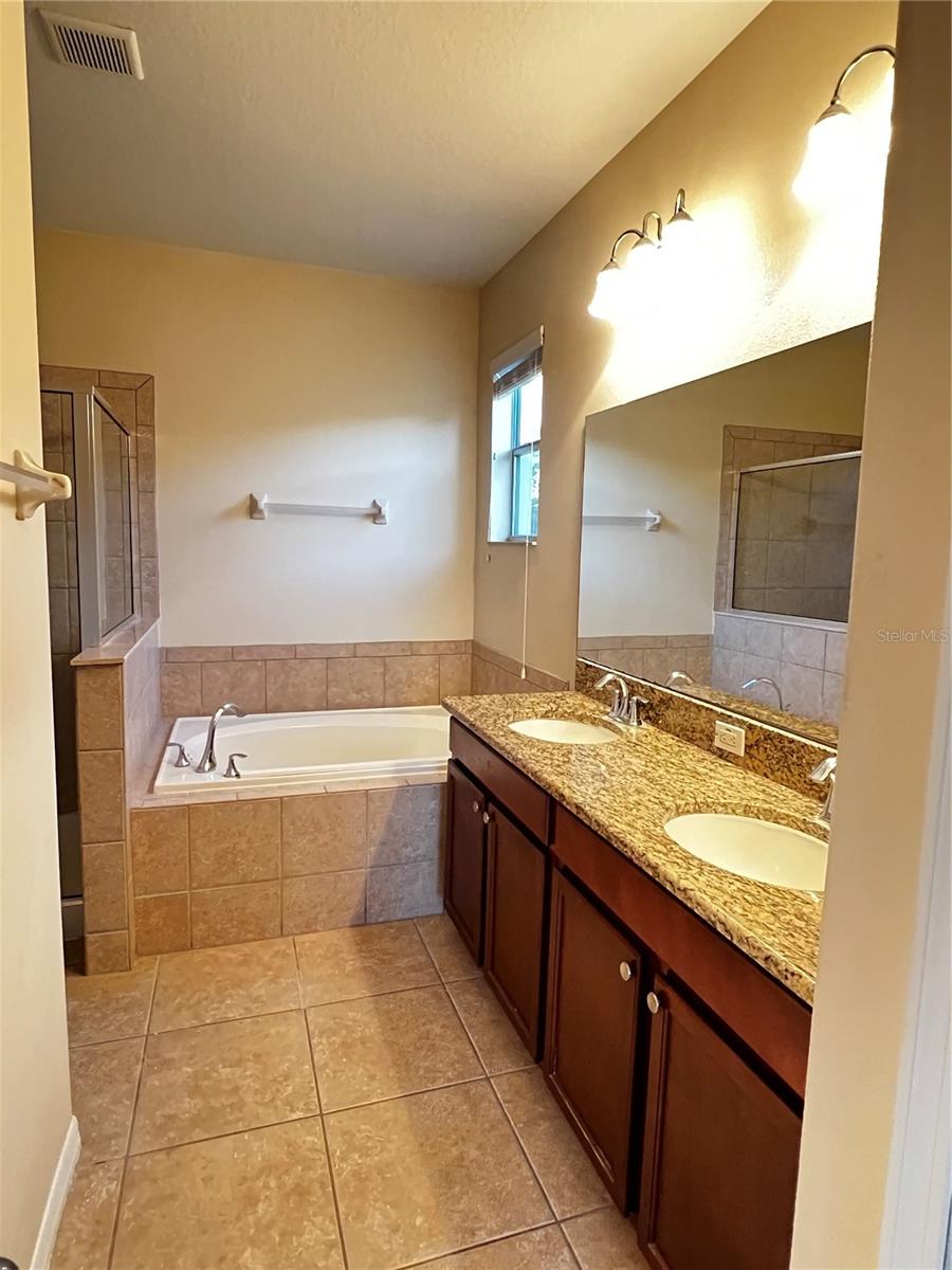 Image 20 of 23 For 2616 Carrickton Circle
