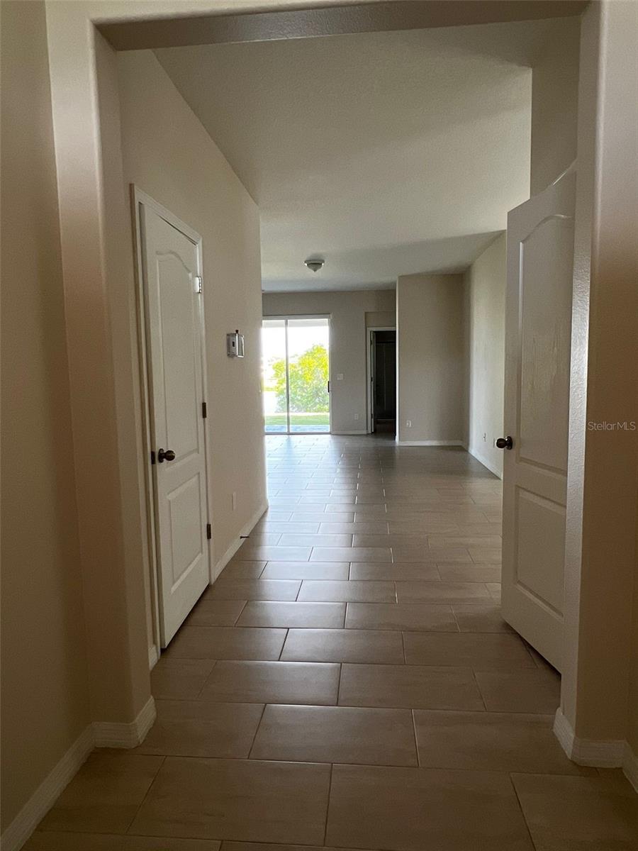 Image 3 of 23 For 2616 Carrickton Circle