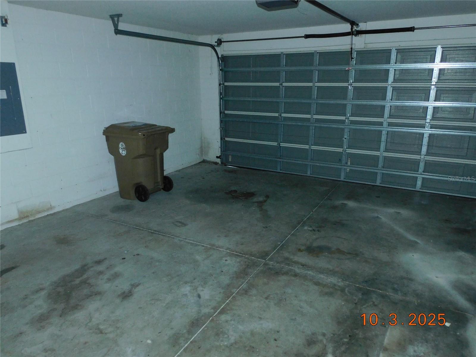 Image 10 of 11 For 185 Thornbury Drive