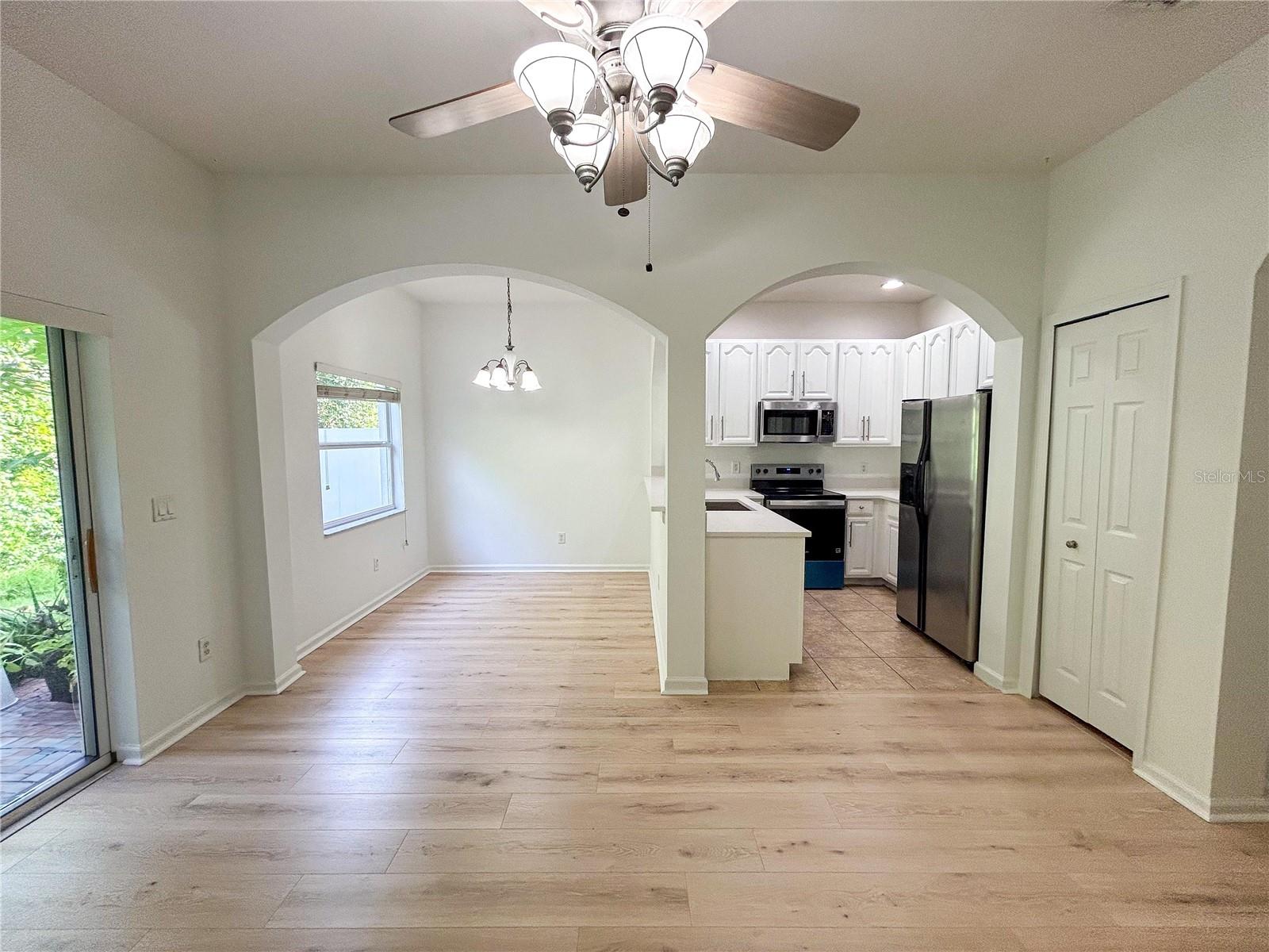 Image 3 of 15 For 10398 Park Commons Drive