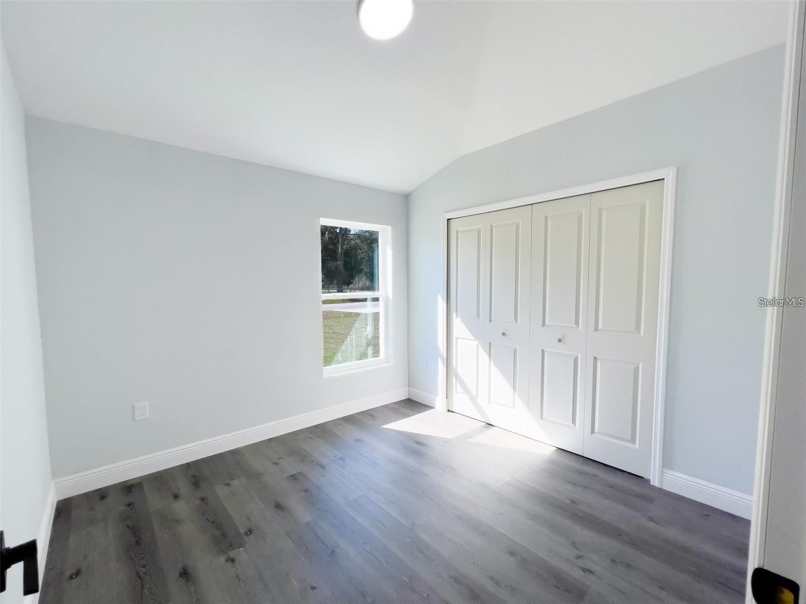 Image 4 of 7 For 14409 33rd Terrace