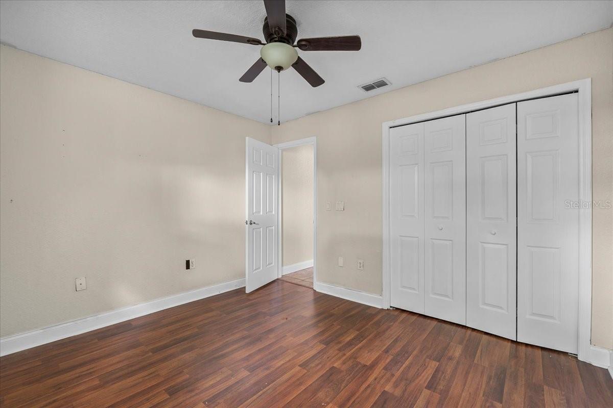 Image 33 of 34 For 307 Sterling Drive