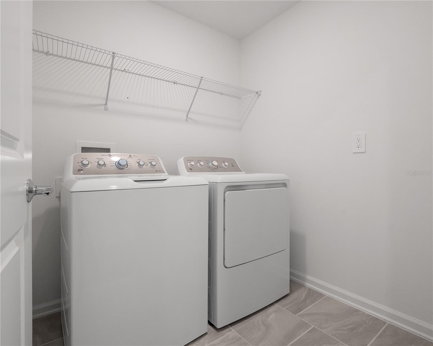 Image 11 of 31 For 571 Jett Lane