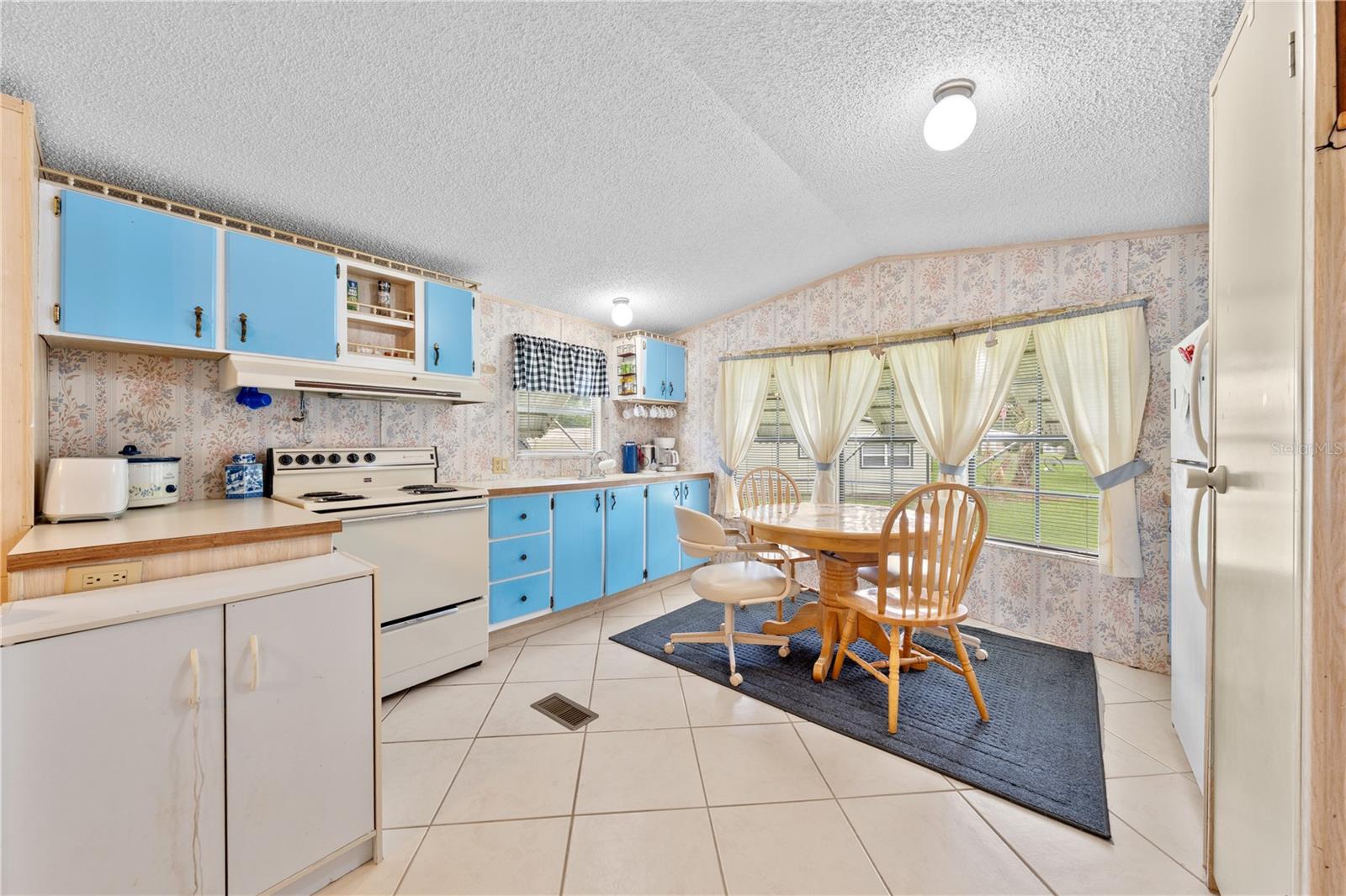 Image 7 of 43 For 135 Arnold Road
