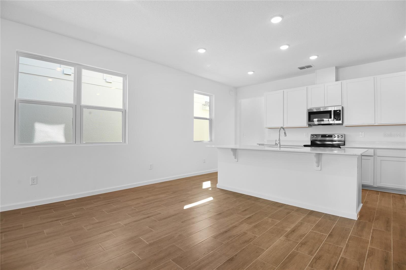 Image 7 of 24 For 6183 64th Terrace