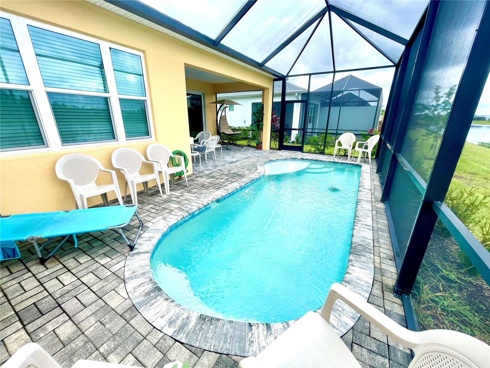 Image 26 of 67 For 879 Margaritaville Avenue