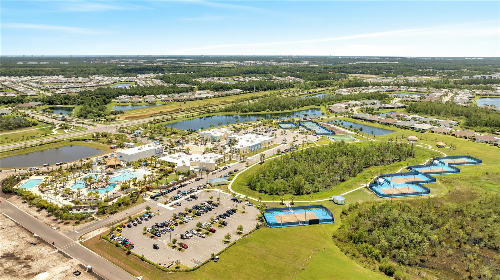 Image 30 of 67 For 879 Margaritaville Avenue