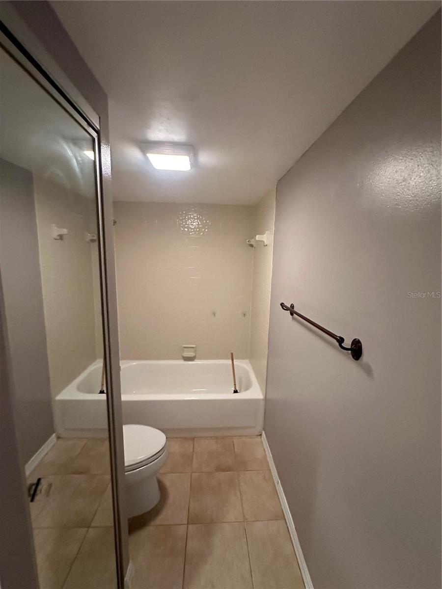 Image 14 of 29 For 5252 Brook Court 240