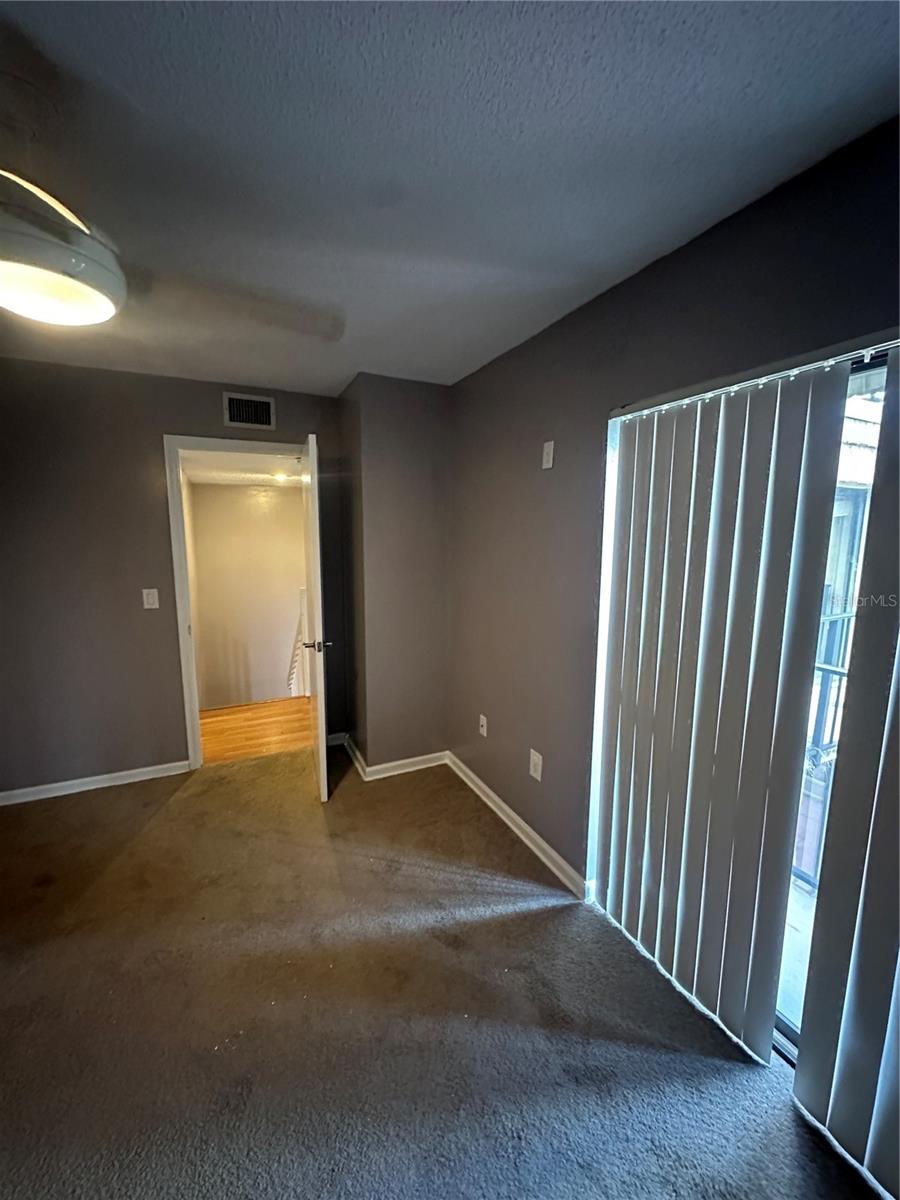 Image 16 of 29 For 5252 Brook Court 240