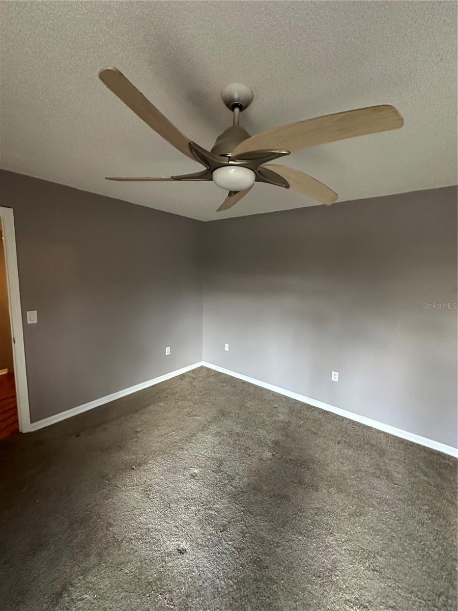 Image 18 of 29 For 5252 Brook Court 240